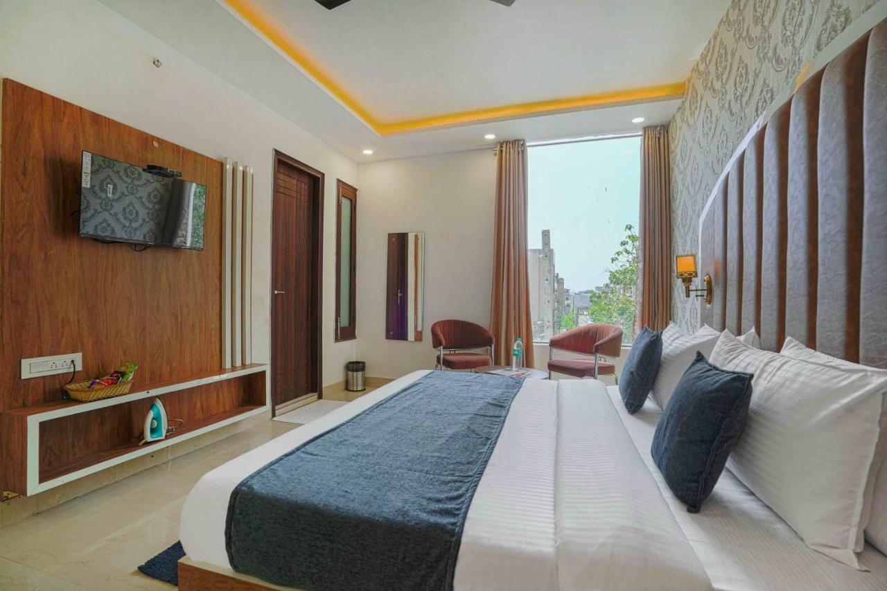 Hotel Paras Chandigarh Zirakpur Exterior photo