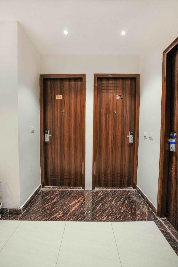 Hotel Paras Chandigarh Zirakpur Exterior photo