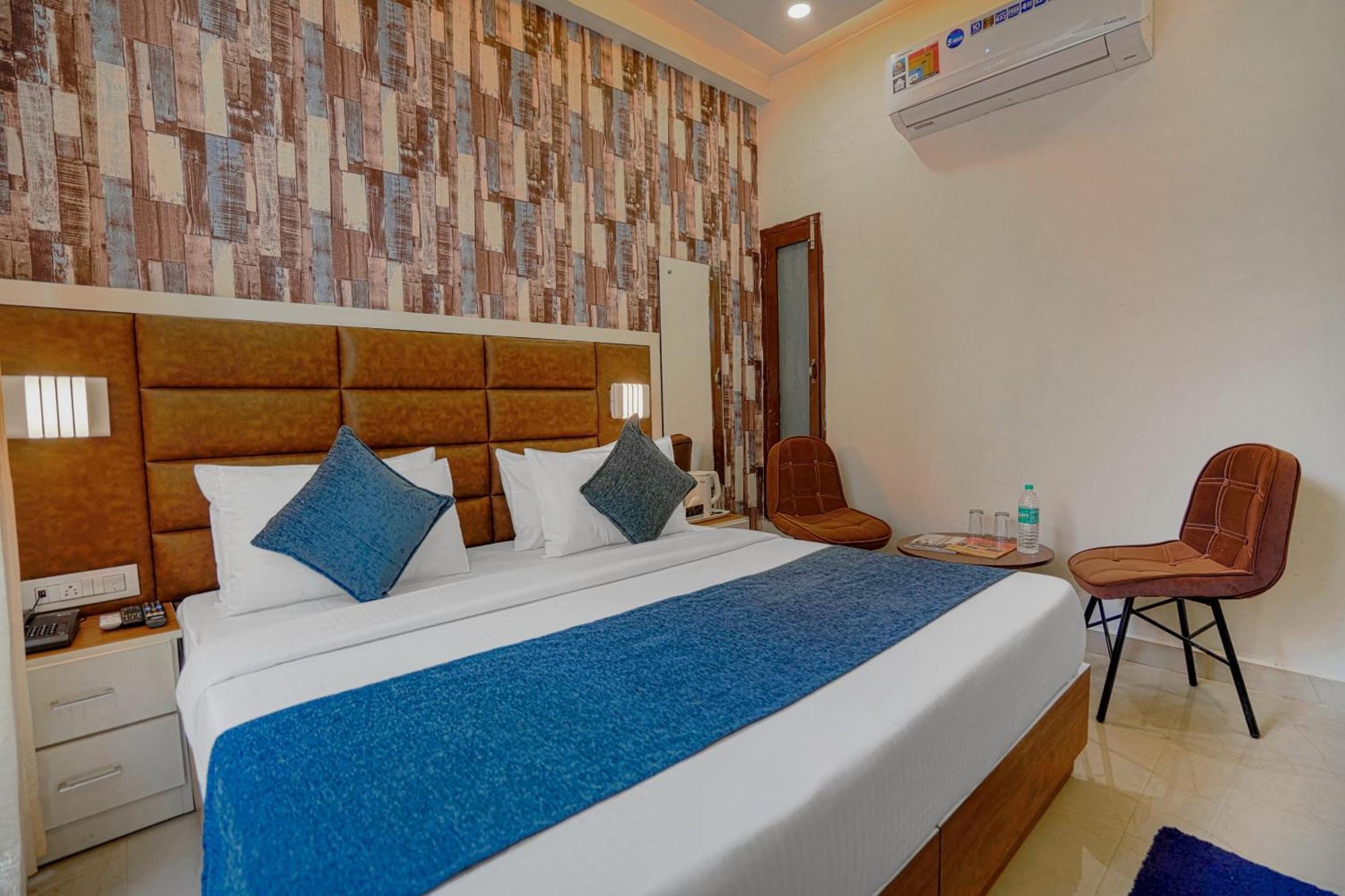 Hotel Paras Chandigarh Zirakpur Exterior photo
