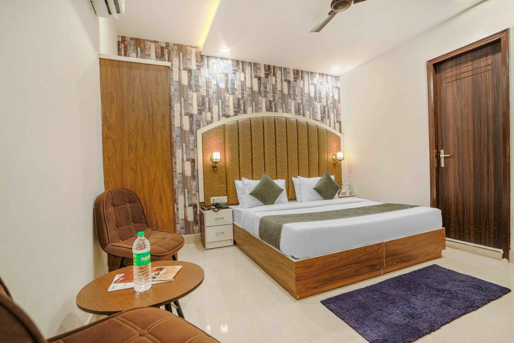 Hotel Paras Chandigarh Zirakpur Exterior photo