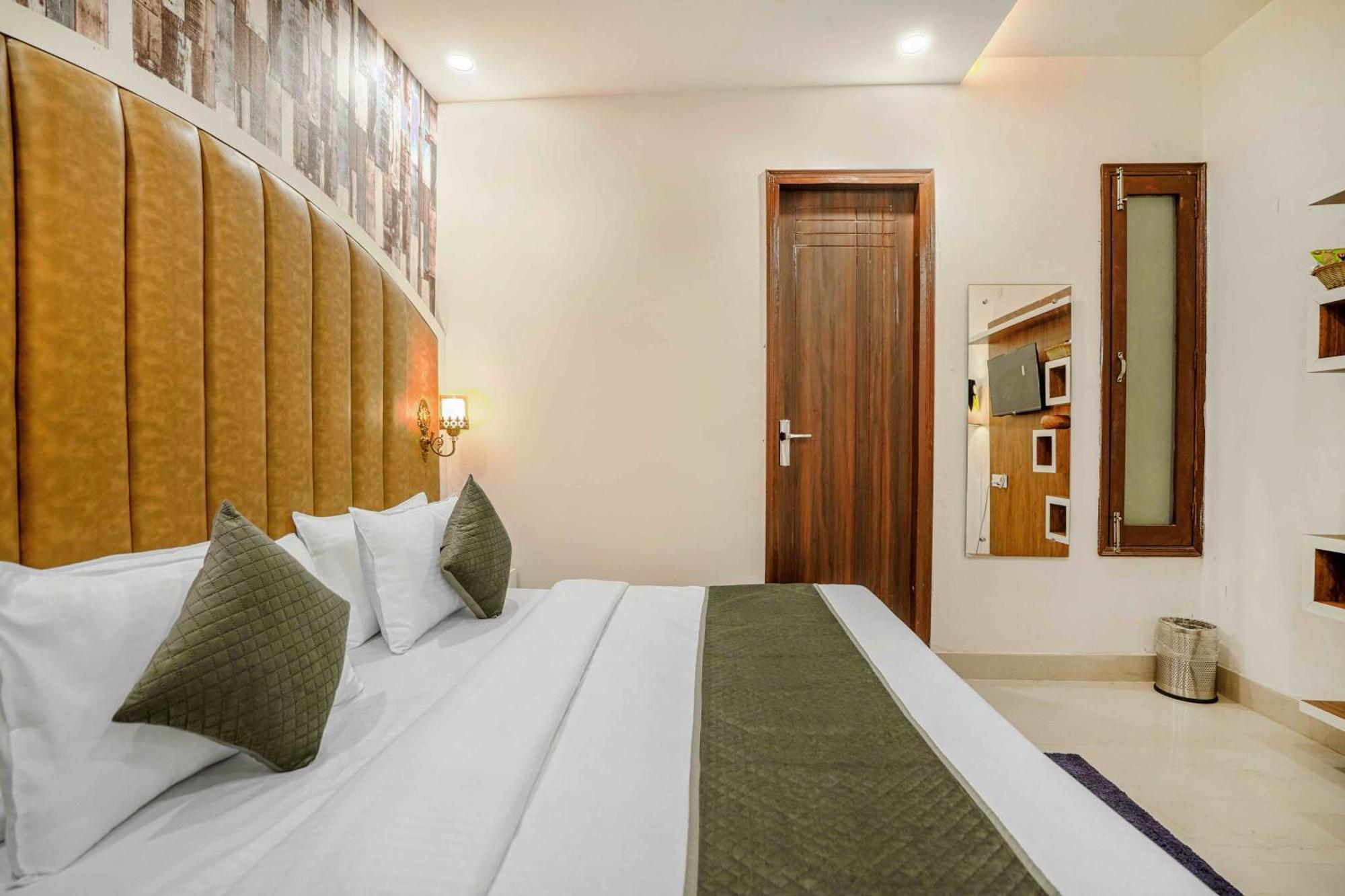 Hotel Paras Chandigarh Zirakpur Exterior photo