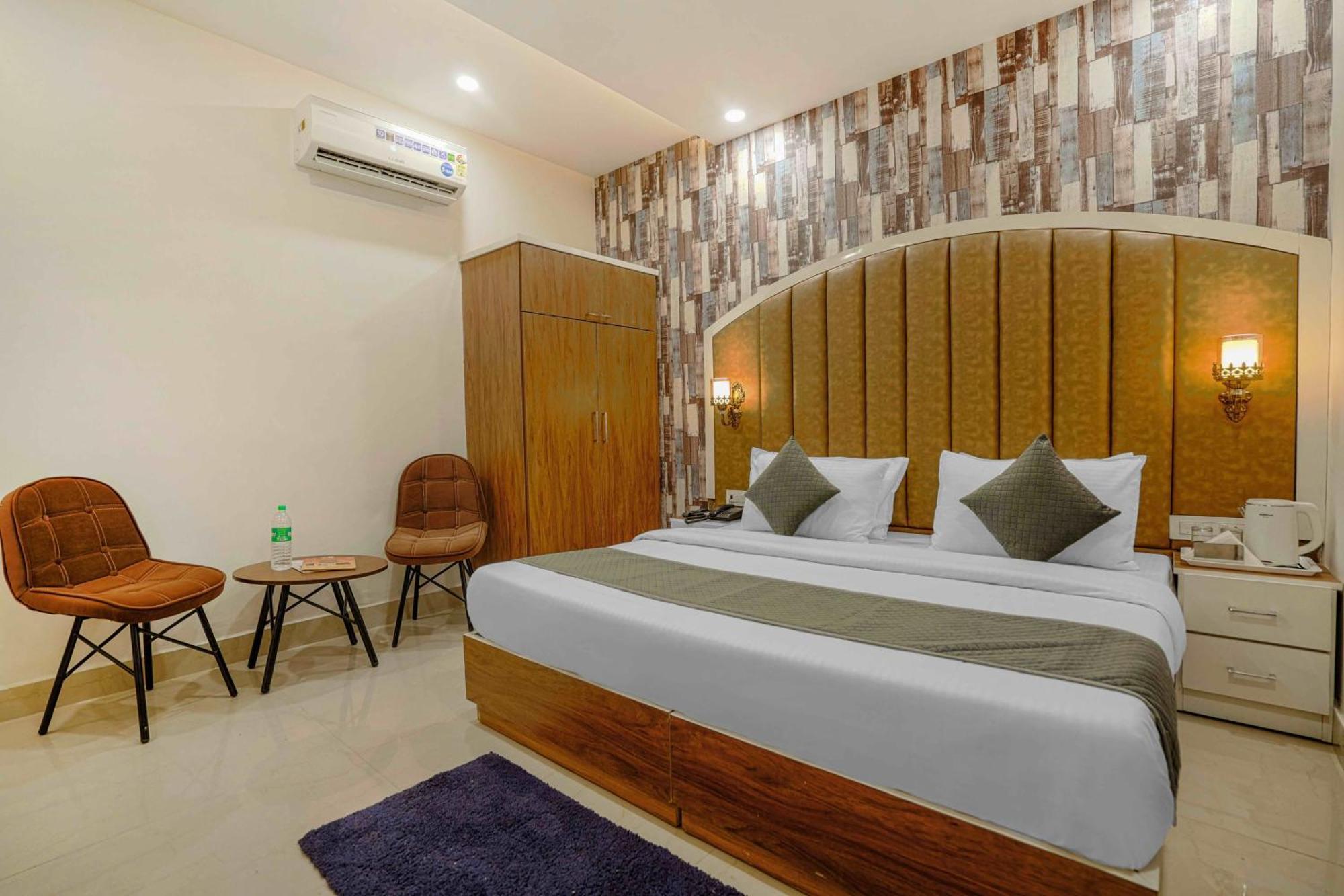 Hotel Paras Chandigarh Zirakpur Exterior photo